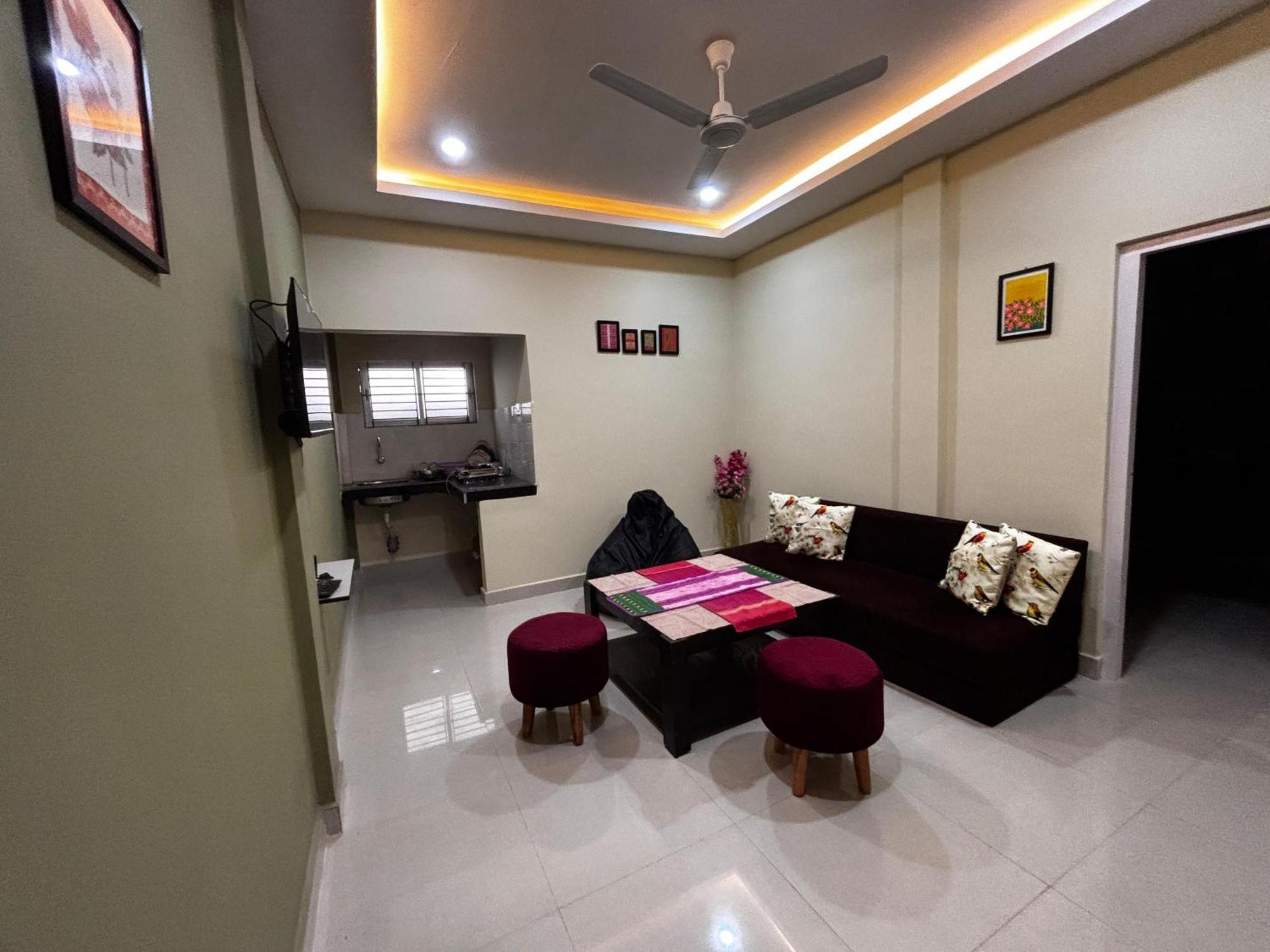 The Gulmohar Inn Guwahati Ngoại thất bức ảnh
