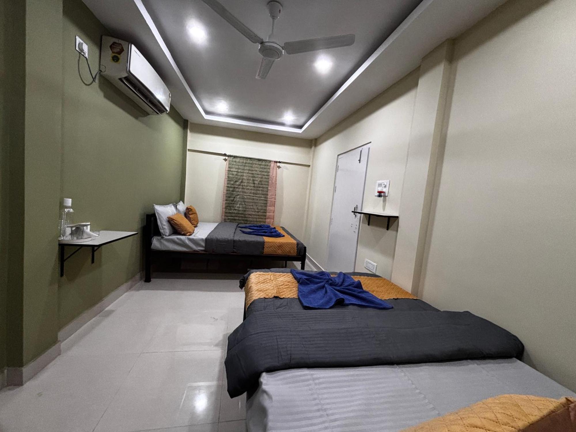The Gulmohar Inn Guwahati Ngoại thất bức ảnh